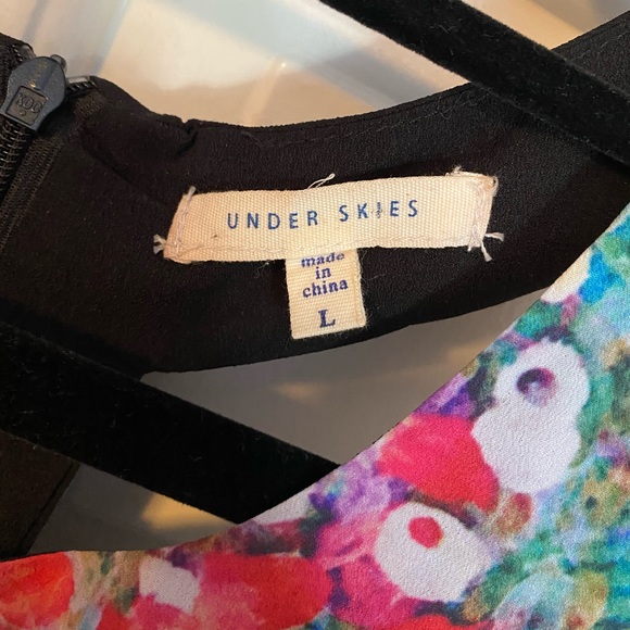 Floral Blouse - Picture 2 of 3